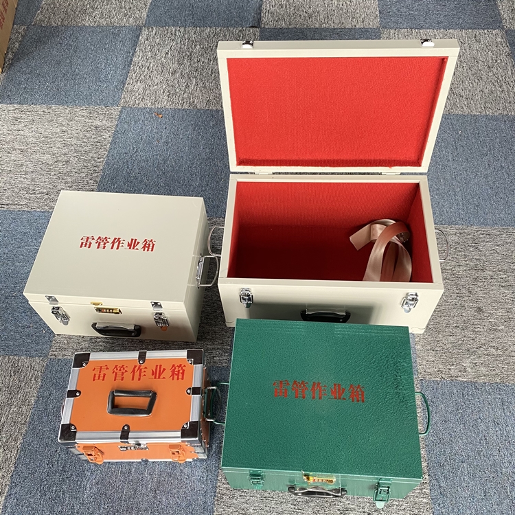 漯河爆破工程作业箱如何选择？玻璃钢与传统材质的全面对比